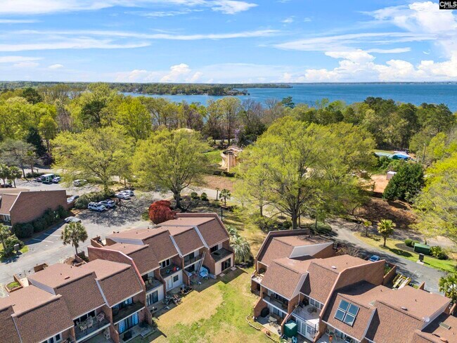 Building Photo - 1 Low Hill Ln