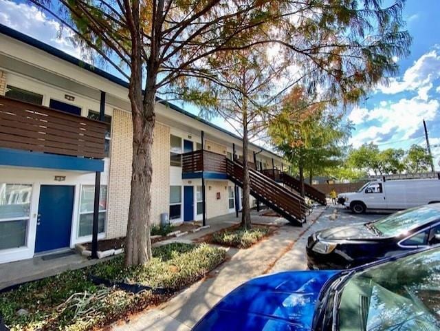 Building Photo - 304 Smith St