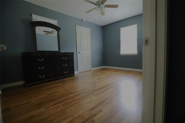 Building Photo - 16890 Porter Ln