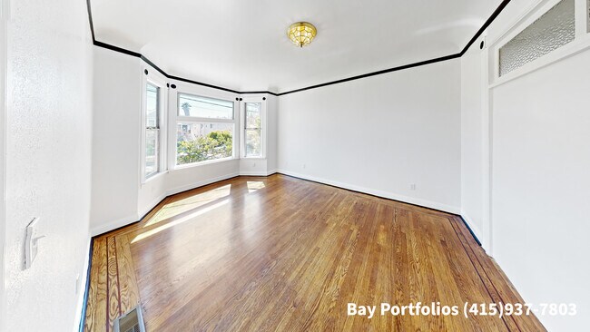 Building Photo - 1239 Haskell St