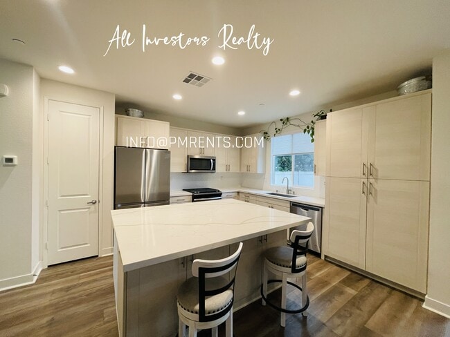 Building Photo - 1234 Via Candelas