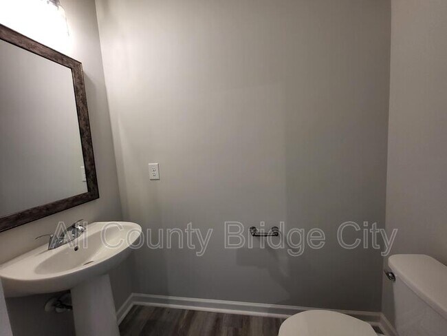 Building Photo - 147 Randwick Ln