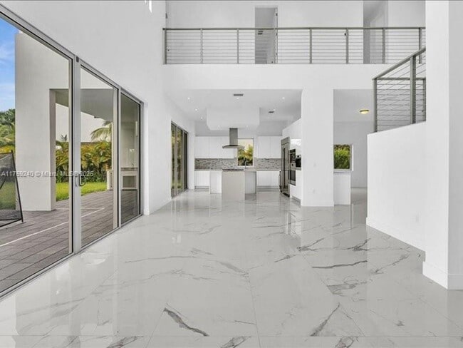 Building Photo - 16644 Botaniko Dr S