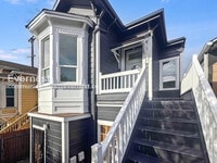 Building Photo - 905 Pine St