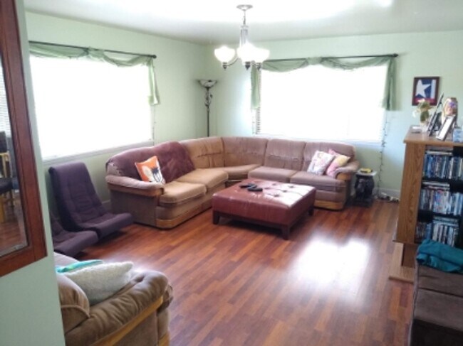 Building Photo - 55 College Way