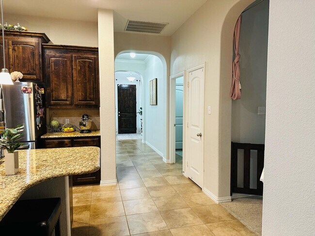 Building Photo - 2448 Elm Valley Dr
