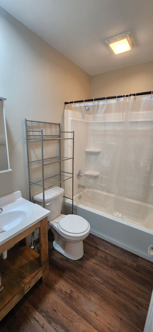Building Photo - Beautiful, updated 4BR home with full unfi...