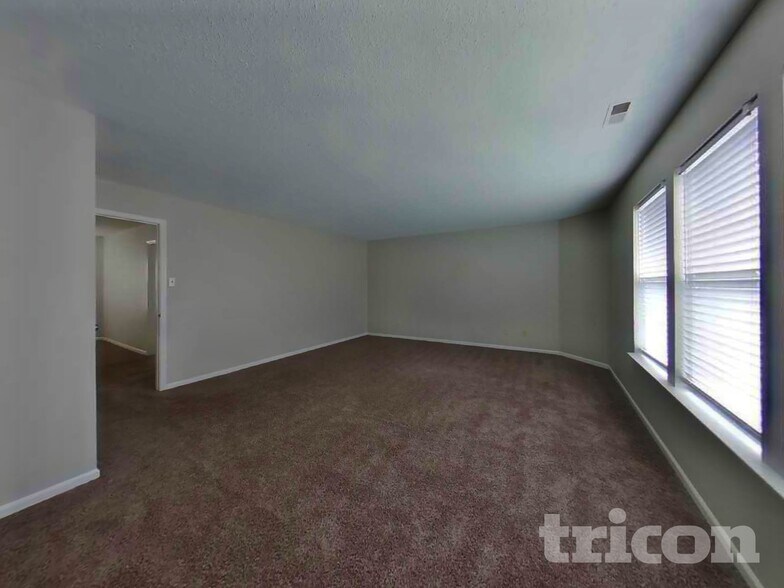 Building Photo - 7589 Wheatgrass Ln