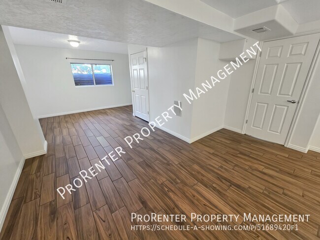 Building Photo - 2208 Kays Creek Dr