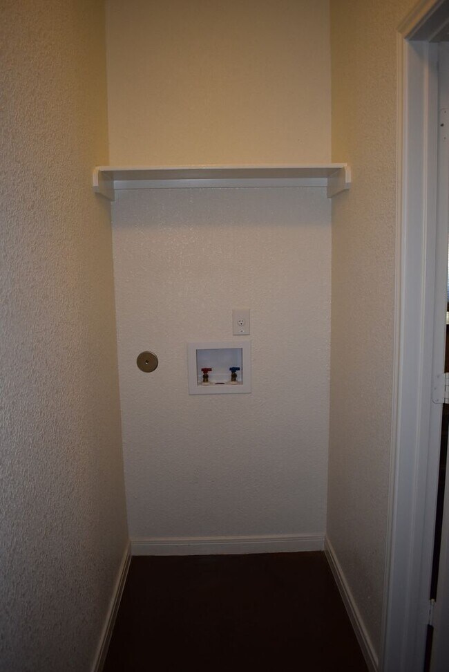 Building Photo - 105 Stone Canyon Ct