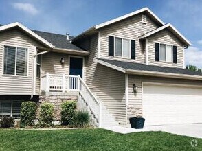 Building Photo - 2599 N Black Walnut Dr