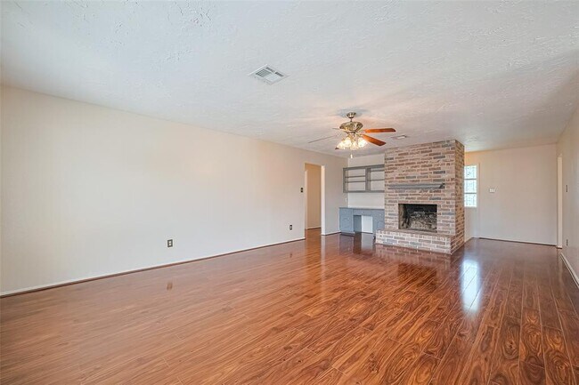 Building Photo - 3234 Mourning Dove Dr