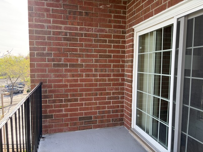 Building Photo - 57 Hunt Club Dr