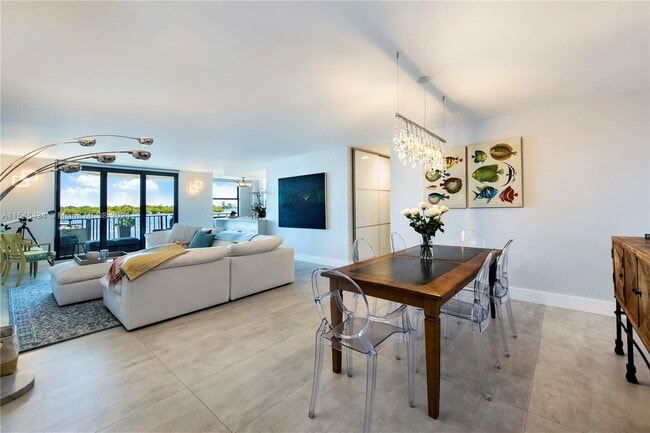 Building Photo - 12000 N Bayshore Dr