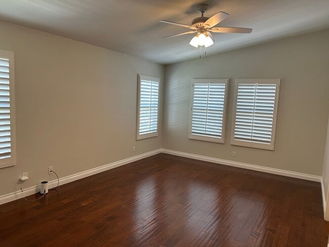 Building Photo - Beautiful 4 Bed 3 Bath Fullerton Home with Office