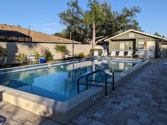 Building Photo - 4063 Center Pointe Pl