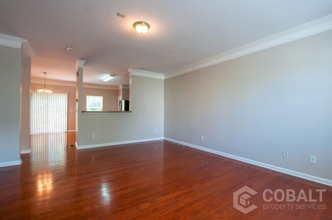 Building Photo - 6764 Blackstone Pl