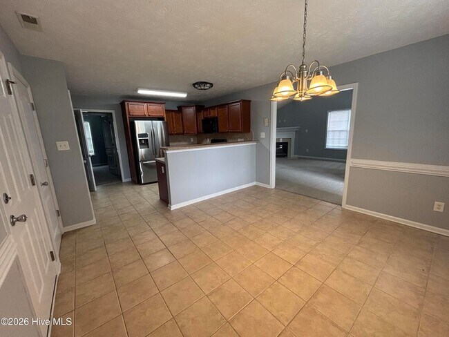 Building Photo - 376 Eastfield Dr