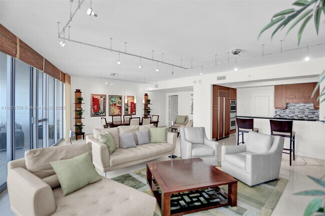 Building Photo - 3101 S Ocean Dr