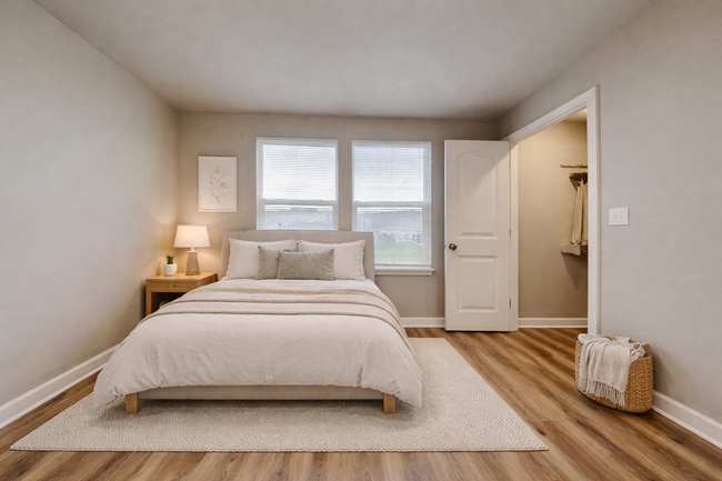 Building Photo - Spacious 3-Bedroom Home with Hardwood Floors & Patio in Blue Springs, MO