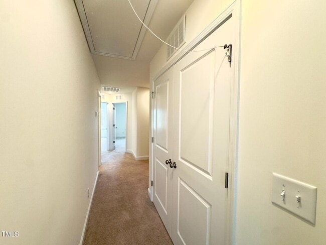 Building Photo - 23 Bibury Wy