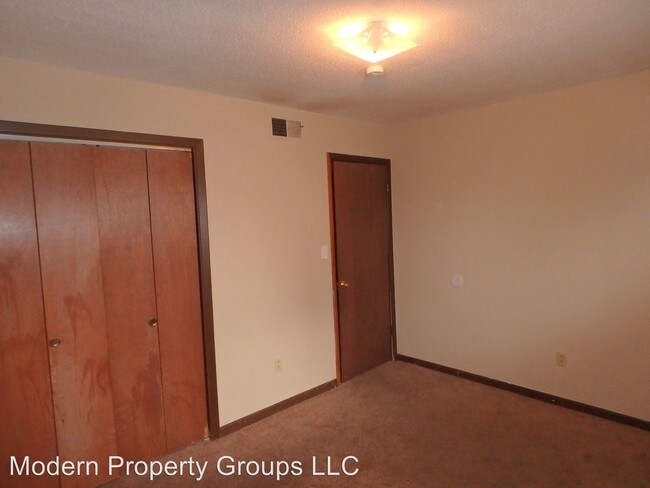 Building Photo - 2707 Quail Dr