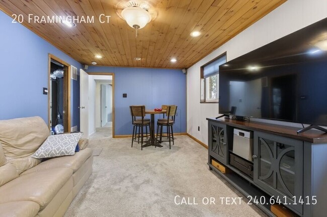 Building Photo - 20 Framingham Ct