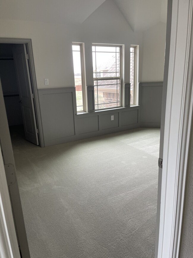 Building Photo - 4402 De Bourgh Ln