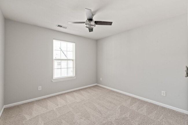 Building Photo - 3 Bedroom townhome in South Charlotte