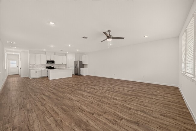Building Photo - 3527 Lovebird Ln