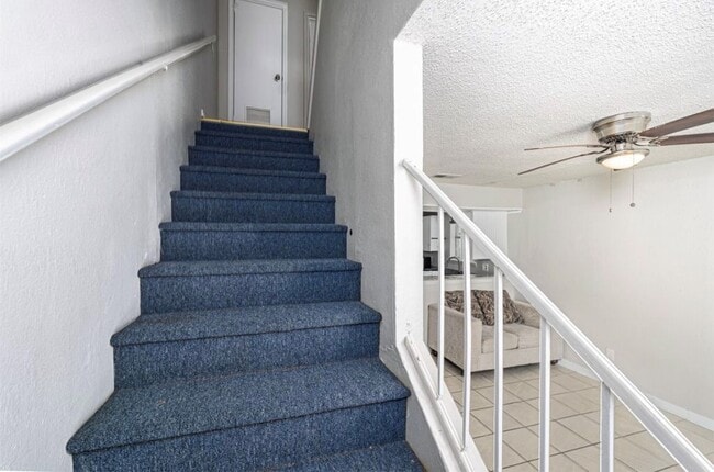 Building Photo - 4927 Miller Ave