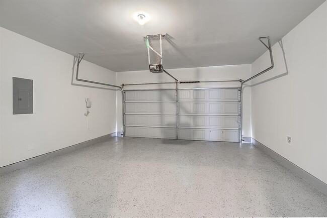 Building Photo - 9312 Bauer Vista Dr