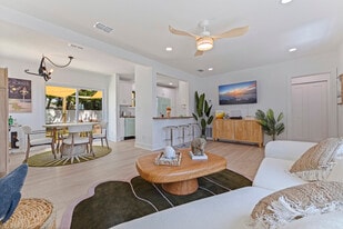 Building Photo - 1579 Bayshore Blvd