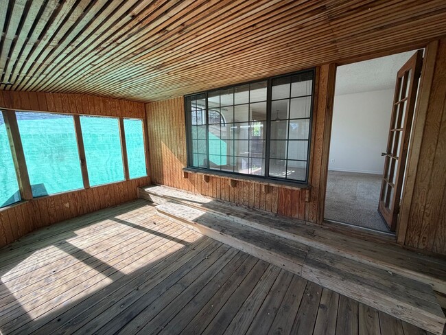 Building Photo - Cute 3 Bedroom Home in Sparks!