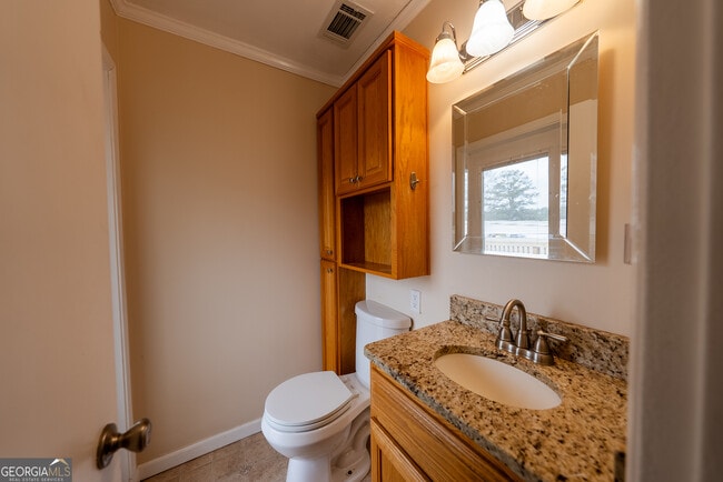 Building Photo - 953 McCullough Rd