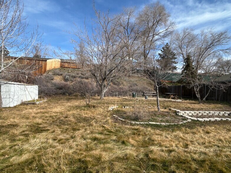 Building Photo - 2120 Keystone Ave