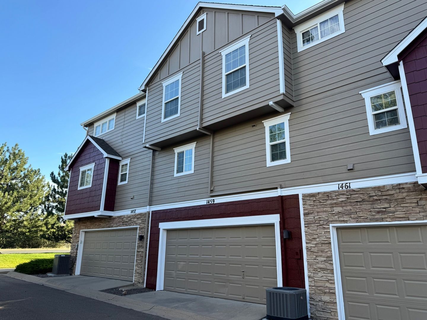 Building Photo - 1459 Thunder Butte Rd