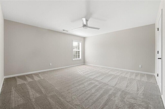 Building Photo - 2725 Blackstock Dr