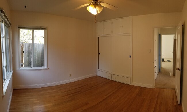 Building Photo - 246 Chorro St