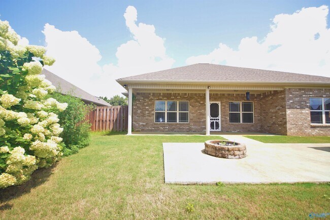 Building Photo - 109 Wolf Creek Trail SW