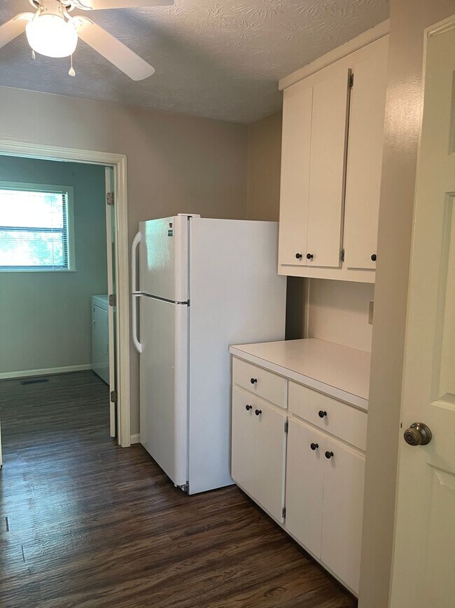 Building Photo - Hampton 1367-1369