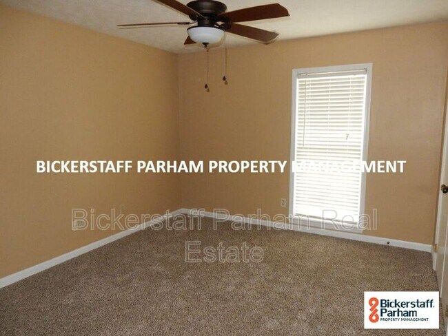 Building Photo - 7475 Mossdale Way