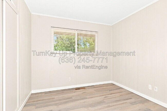 Building Photo - 840 Lebon Dr
