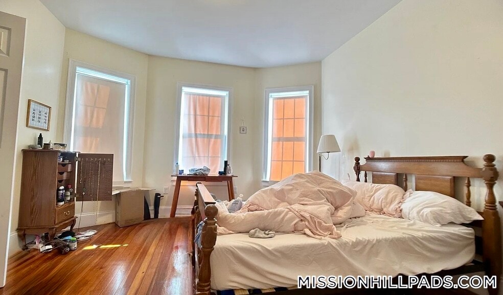 Building Photo - 107 Fisher Ave