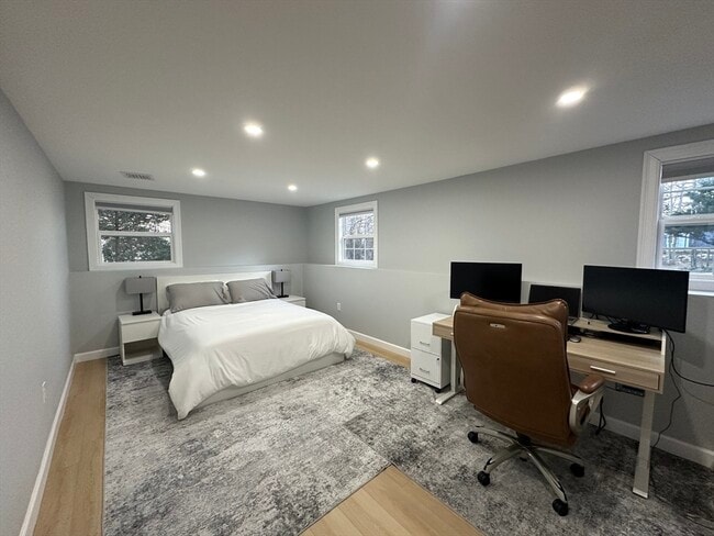 Building Photo - 456 Parsonage St