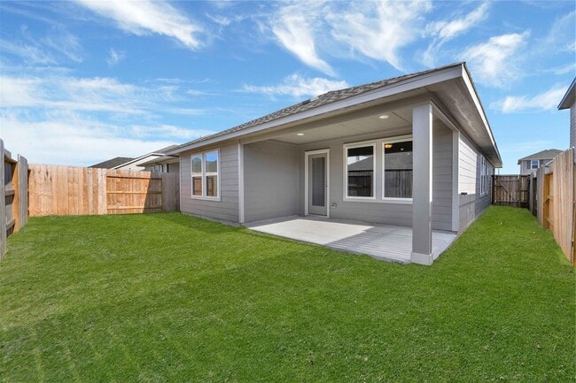 Building Photo - 18626 Etta Pnes Cir