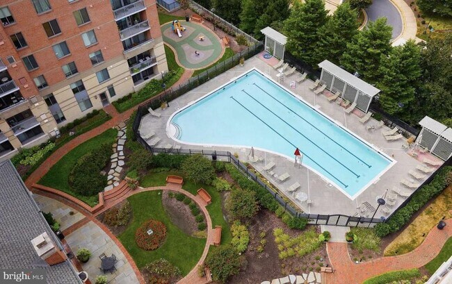 Building Photo - 11710 Old Georgetown Rd