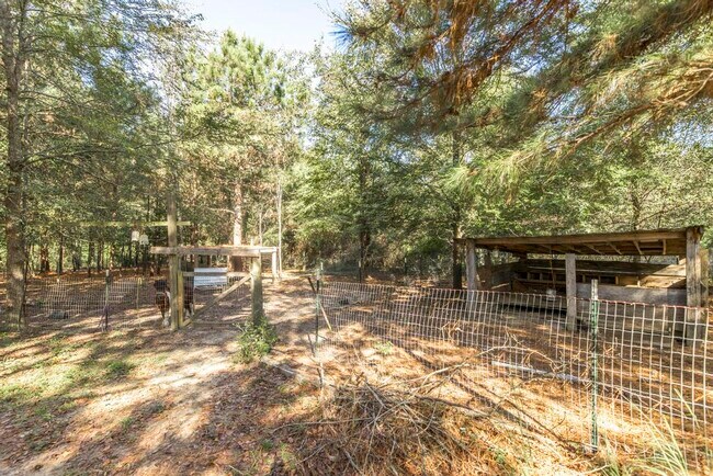 Building Photo - 5451 Walton Rd