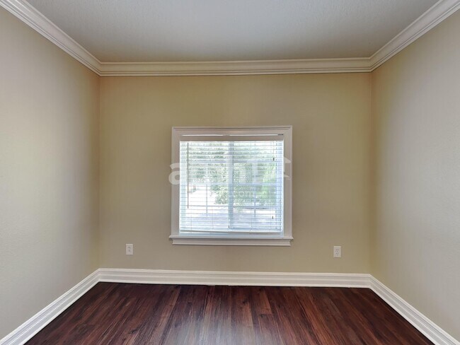 Building Photo - 1720 Portcastle Cir