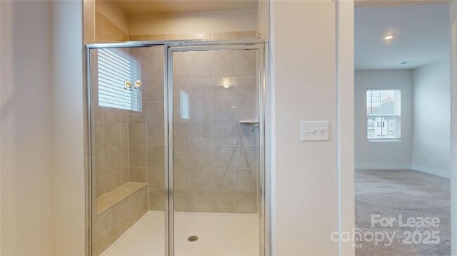 Building Photo - 9645 Munsing Dr